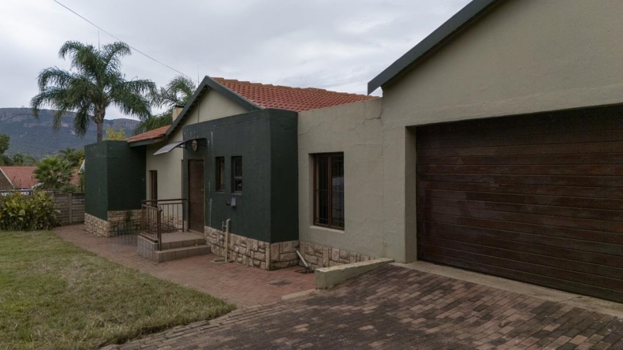 3 Bedroom Property for Sale in Ifafi North West